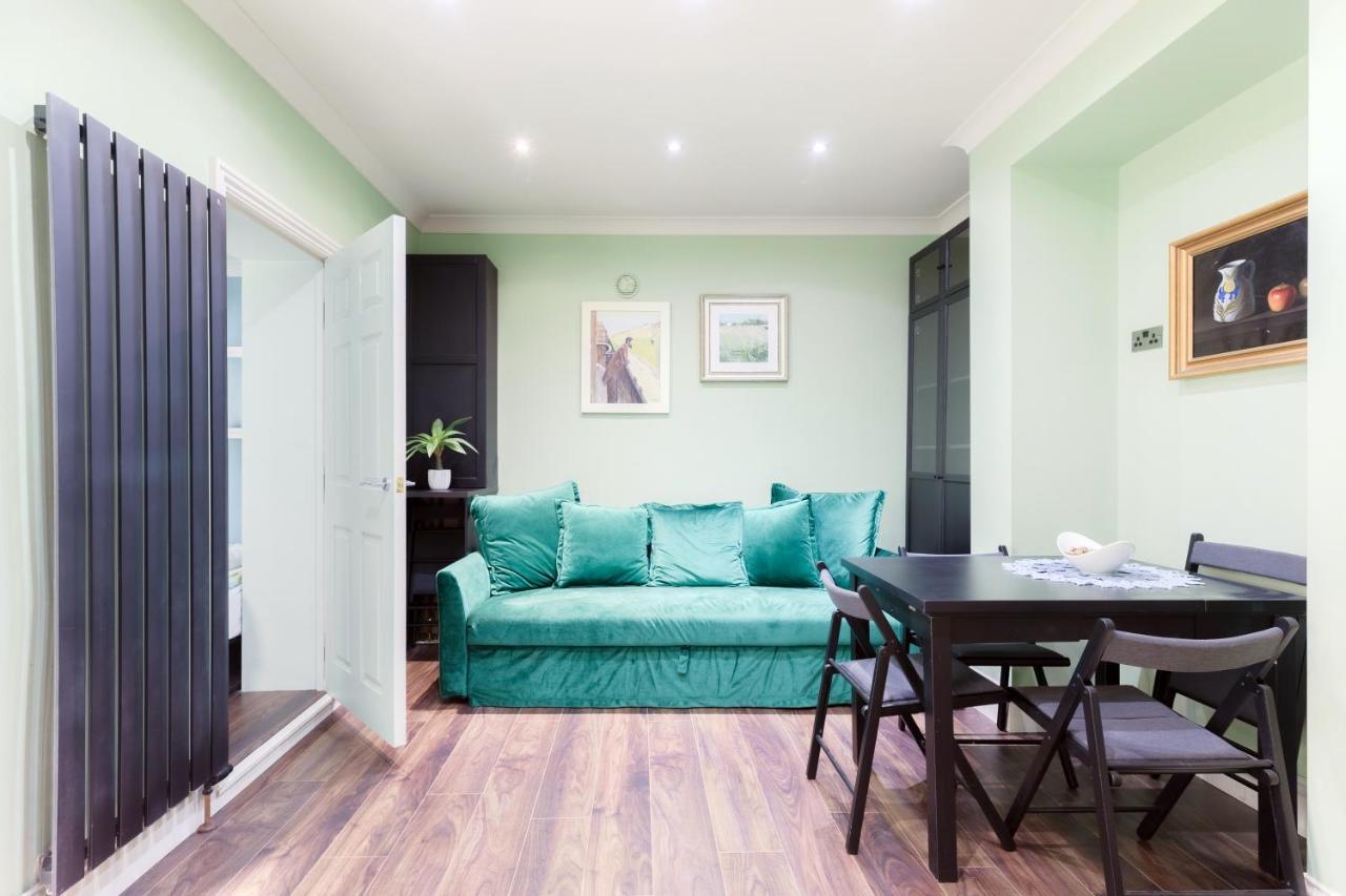 Central Stylish 2-Bed Apartment In Лондон Екстер'єр фото